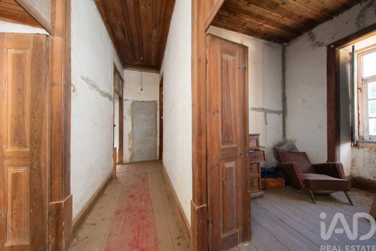 Moradia T6 para Venda em Ceira Foto 8