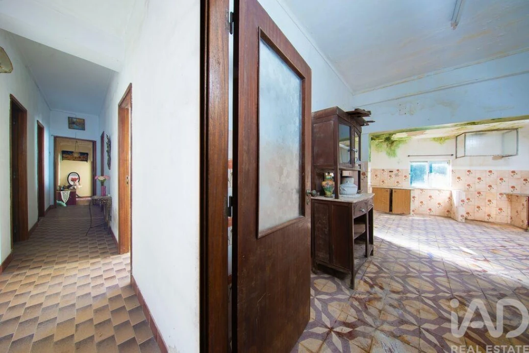 Moradia T6 para Venda em Ceira Foto 22