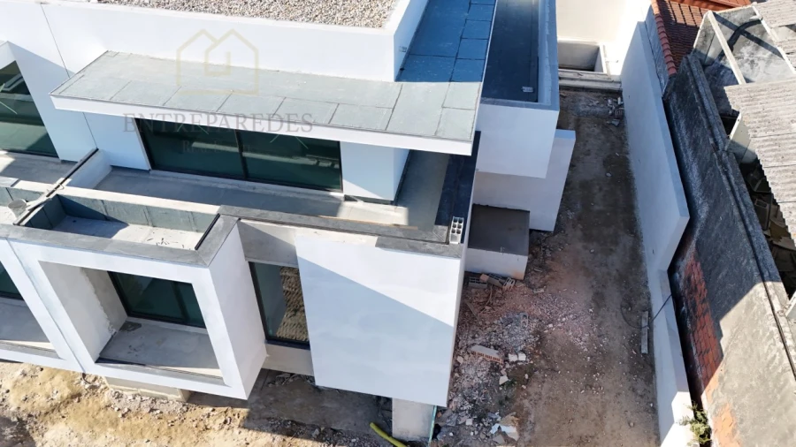 Moradia T4 para Venda em Canidelo Foto 3