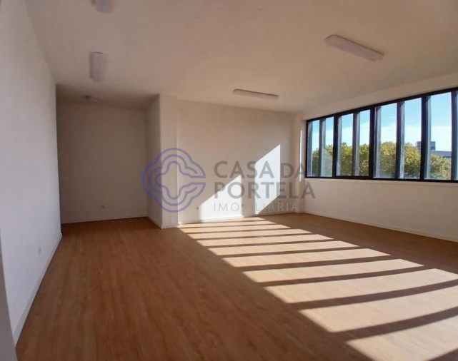 Escritório para Arrendamento em Cedofeita, Santo Ildefonso, Sé, Miragaia, São Nicolau e Vitória Foto 7