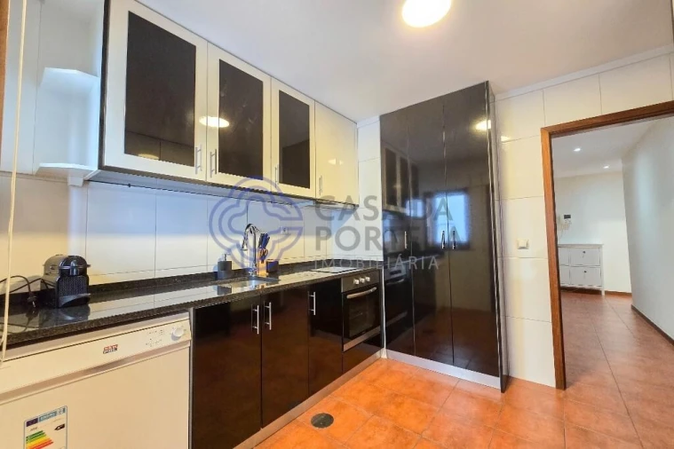 Apartamento T2 para Venda em Paredes Foto 5
