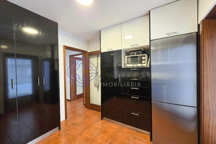 Apartamento T2 para Venda em Paredes Foto 7