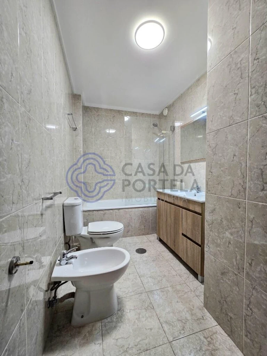 Apartamento T2 para Venda em Paredes Foto 25