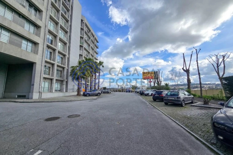 Apartamento T2 para Venda em Paredes Foto 31