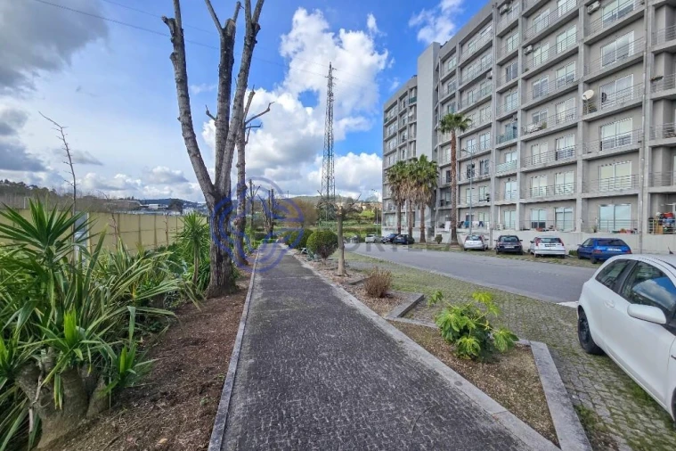 Apartamento T2 para Venda em Paredes Foto 30