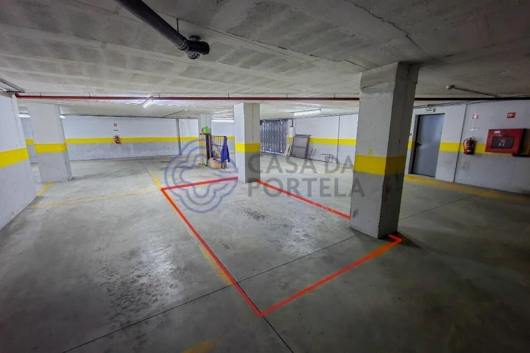 Apartamento T2 para Venda em Paredes Foto 28