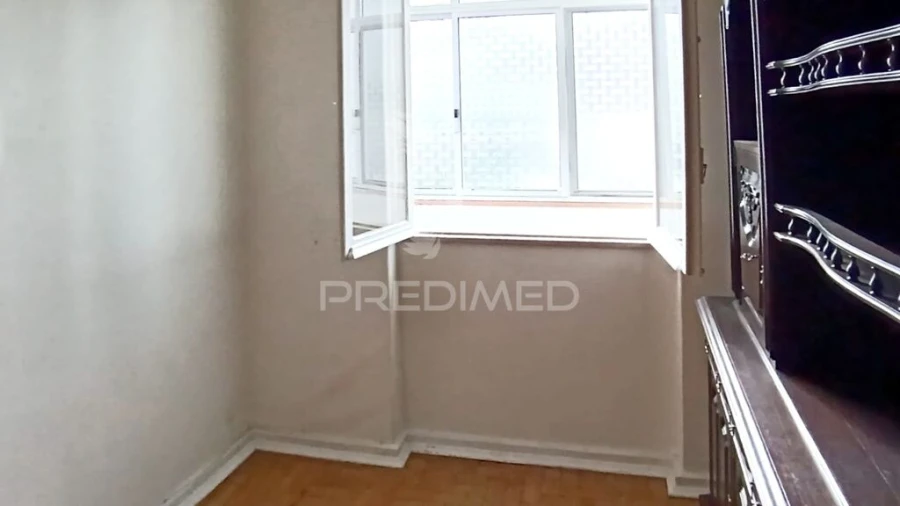 Prédio para Venda em Baixa da Banheira e Vale da Amoreira Foto 9