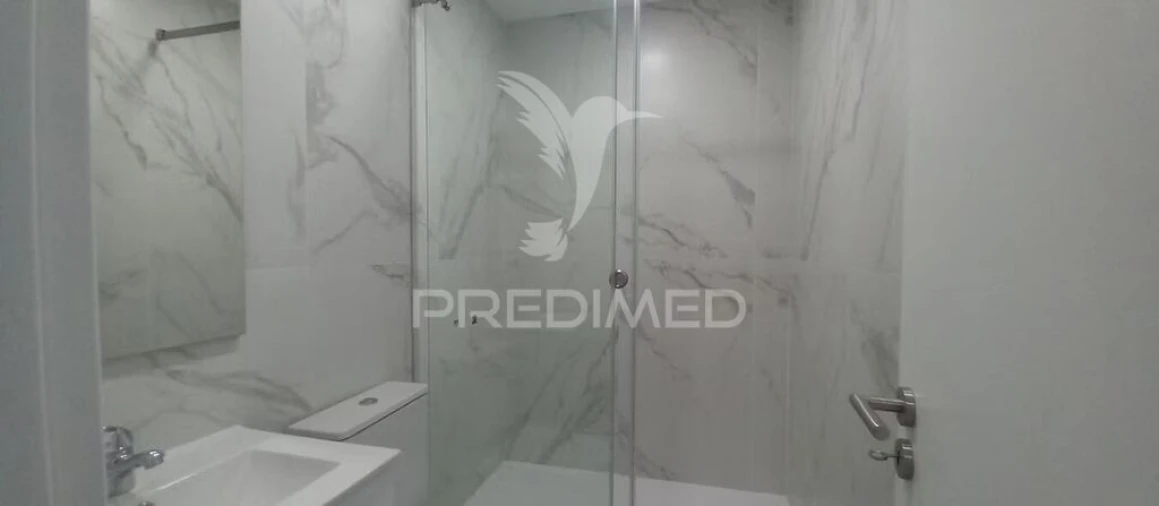 Apartamento T3 para Venda em Caparica e Trafaria Foto 12