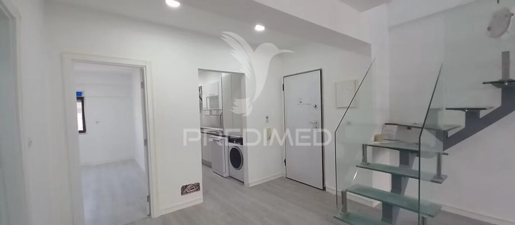 Apartamento T3 para Venda em Caparica e Trafaria Foto 1