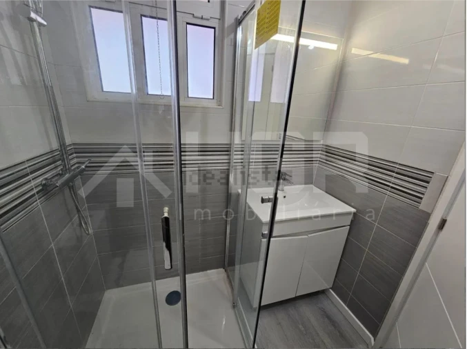 Apartamento T2 para Venda em Pontinha e Famões Foto 8