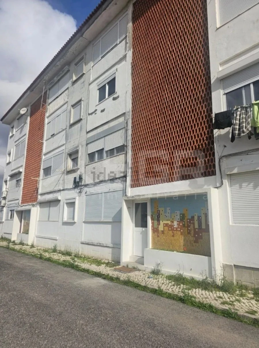 Apartamento T2 para Venda em Pontinha e Famões Foto 12