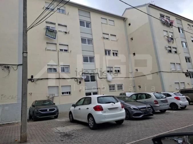 Apartamento T3 para Venda em Laranjeiro e Feijó Foto 2