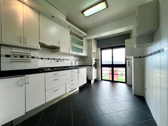 Apartamento T3 para Venda em Eiras e São Paulo de Frades Foto 1