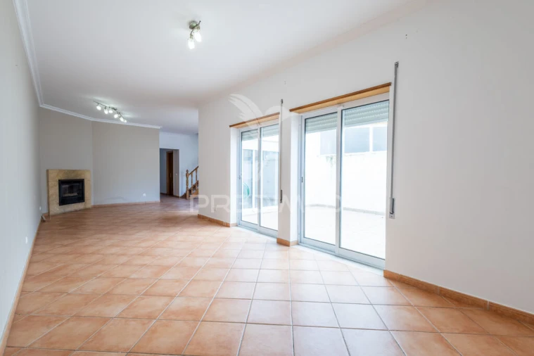 Moradia T4 para Venda em Bacelo e Senhora da Saúde Foto 7