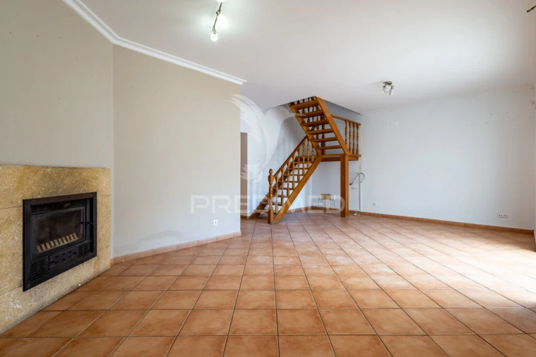 Moradia T4 para Venda em Bacelo e Senhora da Saúde Foto 5