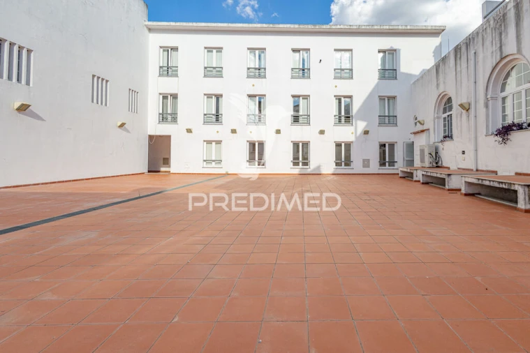 Apartamento T4 para Venda em Évora (São Mamede, Sé, São Pedro e Santo Antão) Foto 2