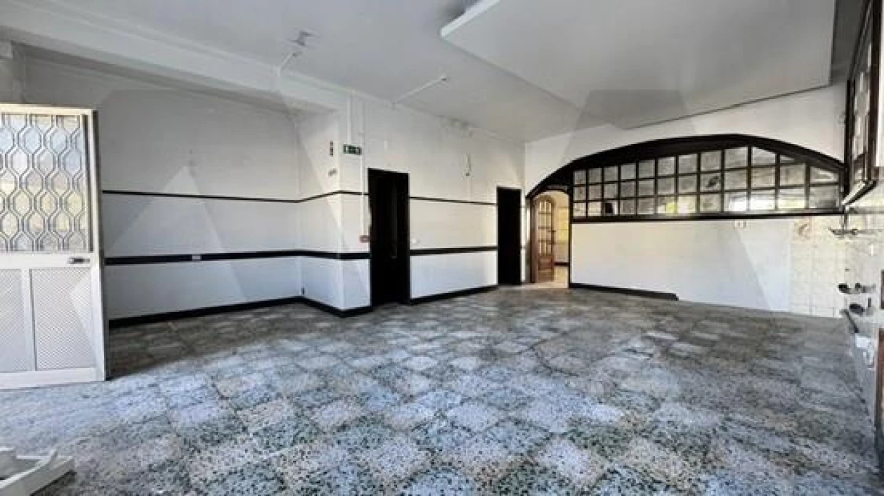 Prédio para Venda em Lavos Foto 40