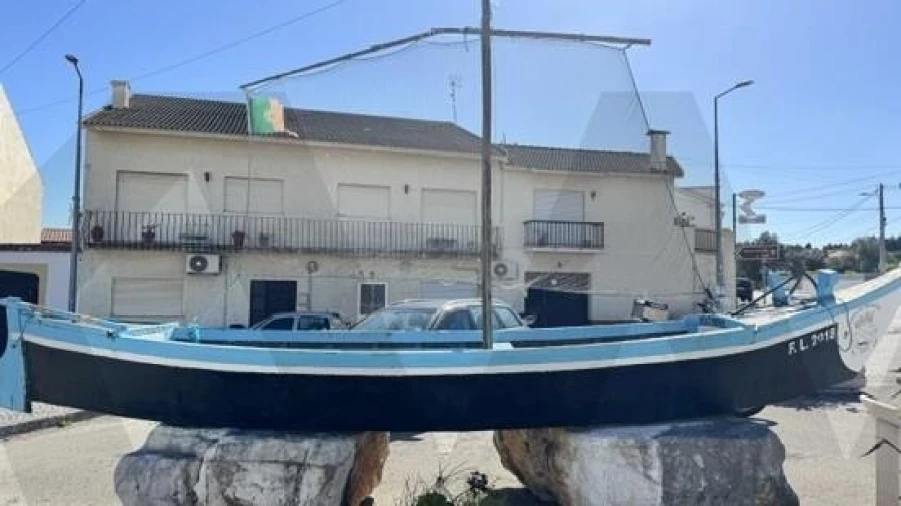 Prédio para Venda em Lavos Foto 38