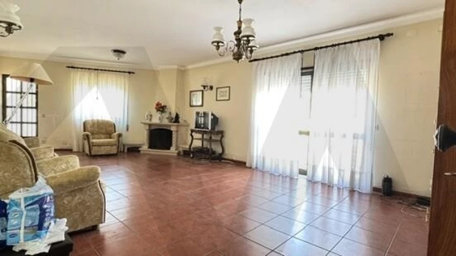 Prédio para Venda em Lavos Foto 15