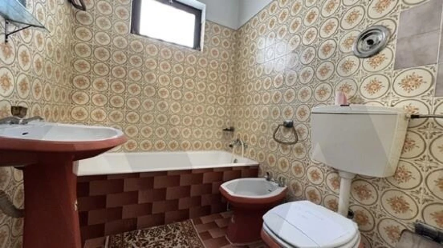 Prédio para Venda em Lavos Foto 21