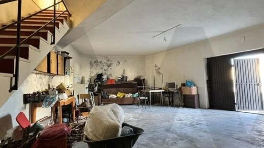 Prédio para Venda em Lavos Foto 8