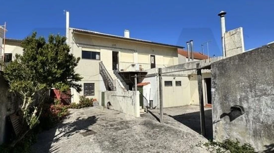 Prédio para Venda em Lavos Foto 16