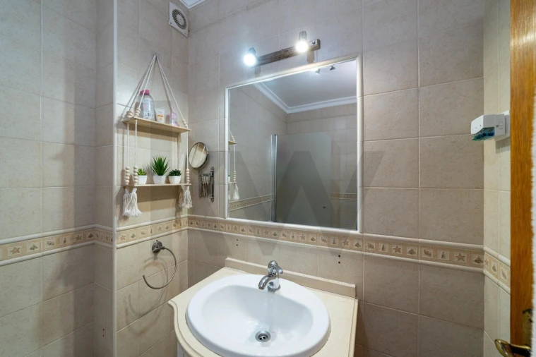 Apartamento T2 para Venda em Vila Real de Santo Antonio Foto 14