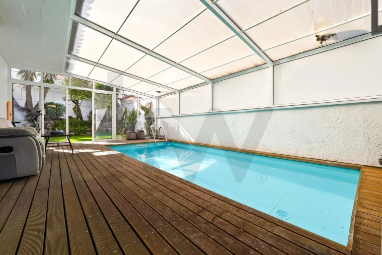 Moradia T4 para Venda em Alcabideche Foto 41