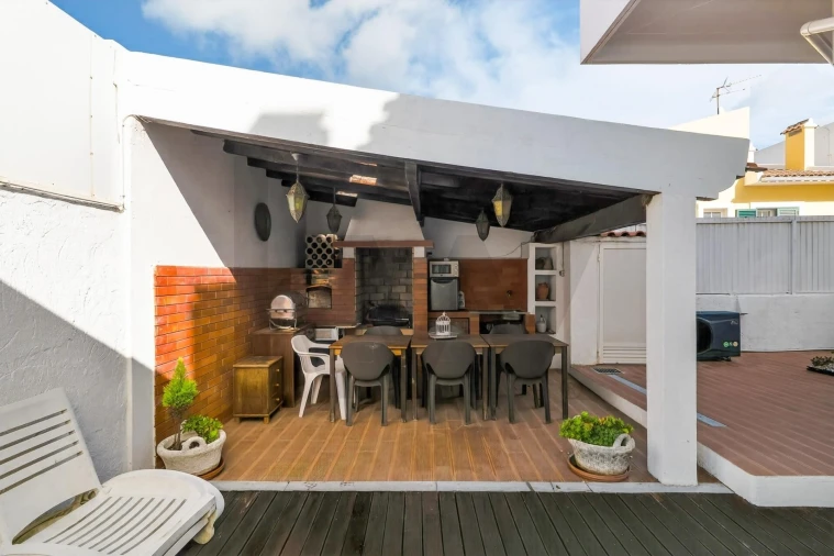 Moradia T4 para Venda em Alcabideche Foto 47