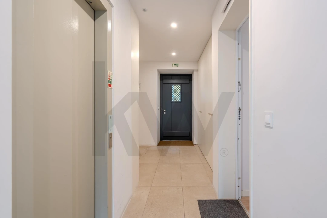 Apartamento T1 para Venda em Santo António Foto 17