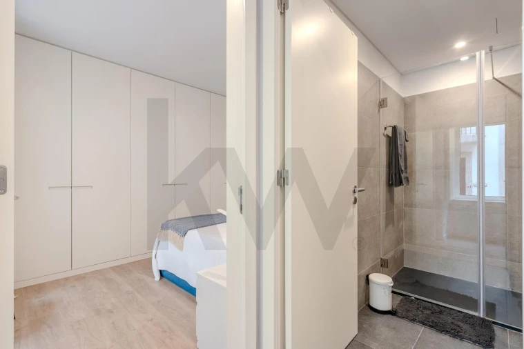 Apartamento T1 para Venda em Santo António Foto 9