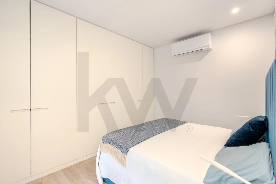 Apartamento T1 para Venda em Santo António Foto 13