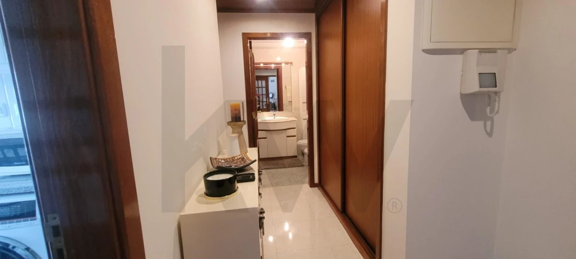 Apartamento T1 para Venda em Massamá e Monte Abraão Foto 6