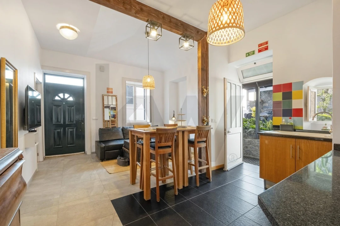 Moradia T2 para Venda em Funchal (Santa Maria Maior) Foto 11