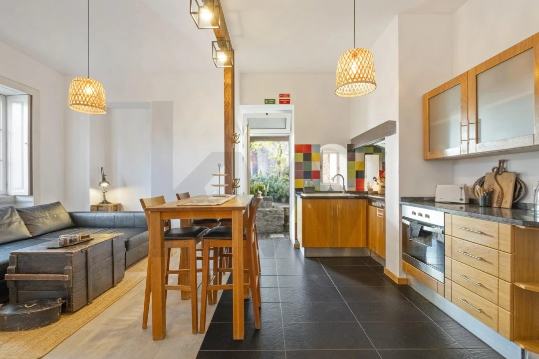 Moradia T2 para Venda em Funchal (Santa Maria Maior) Foto 6