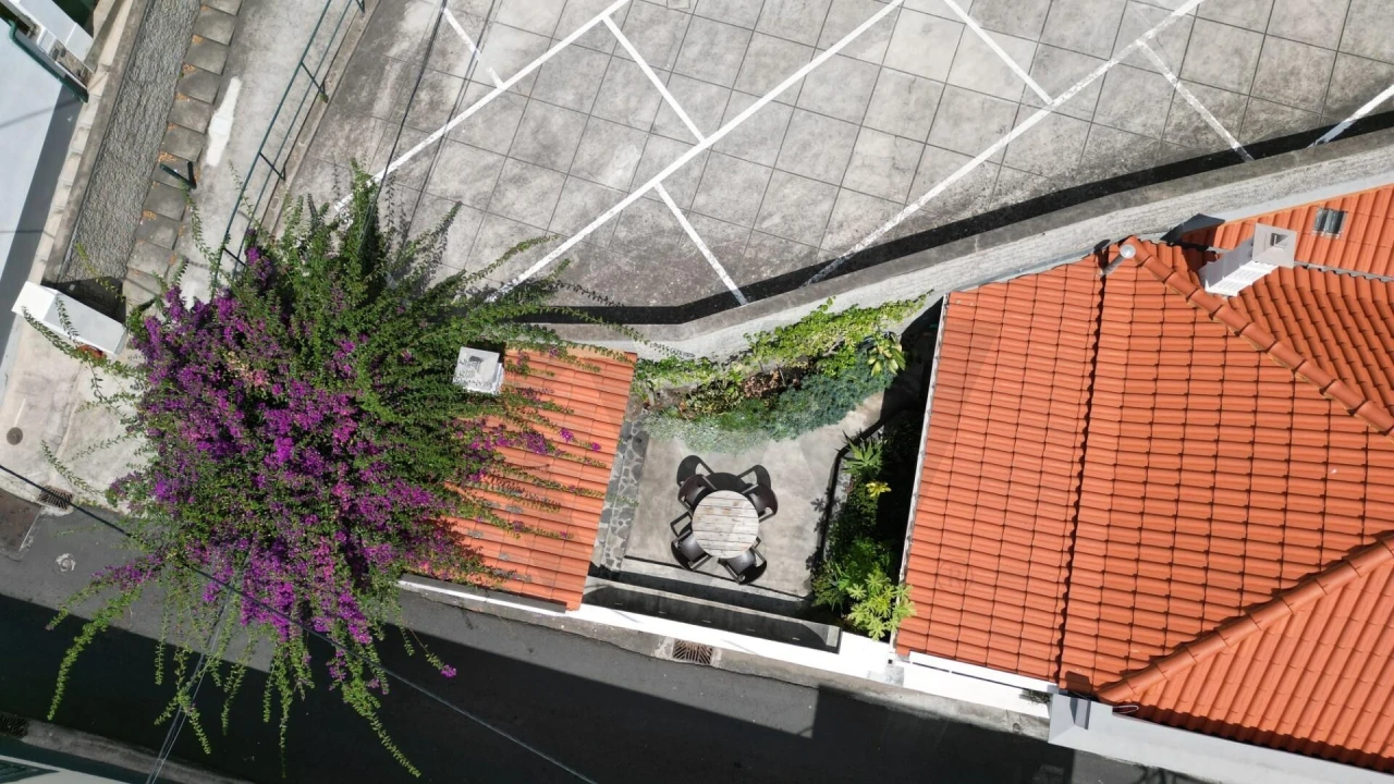 Moradia T2 para Venda em Funchal (Santa Maria Maior) Foto 29