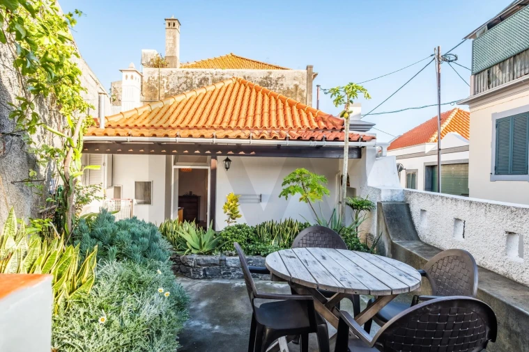 Moradia T2 para Venda em Funchal (Santa Maria Maior) Foto 26