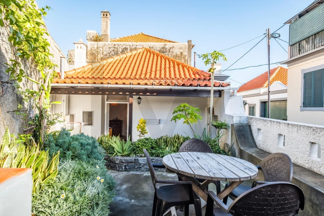 Moradia T2 para Venda em Funchal (Santa Maria Maior) Foto 26