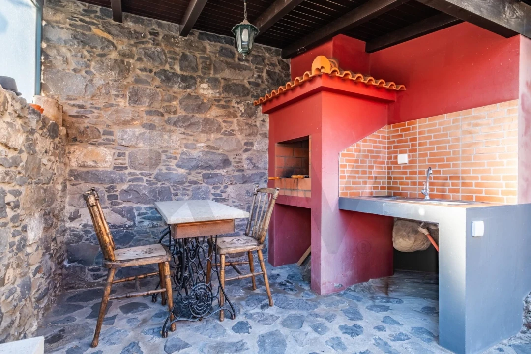 Moradia T2 para Venda em Funchal (Santa Maria Maior) Foto 25