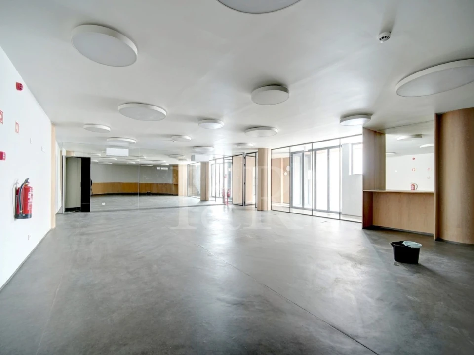 Apartamento T1 para Venda em Avenidas Novas Foto 11