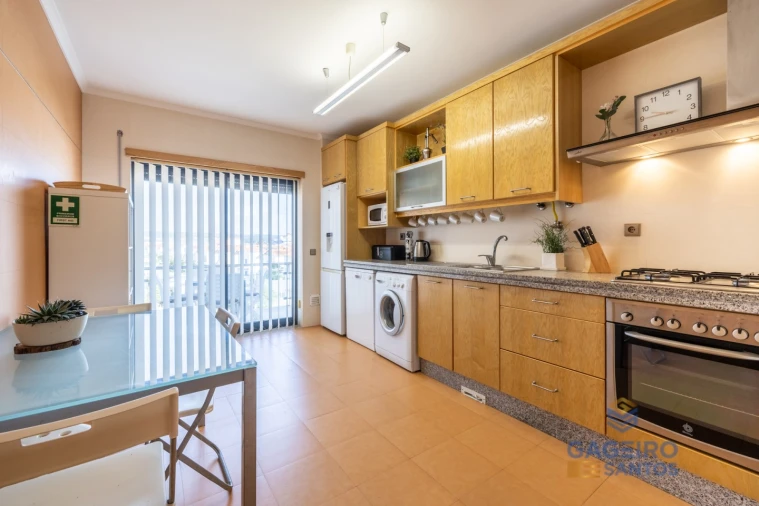 Apartamento T3 para Venda em São Martinho do Porto Foto 8