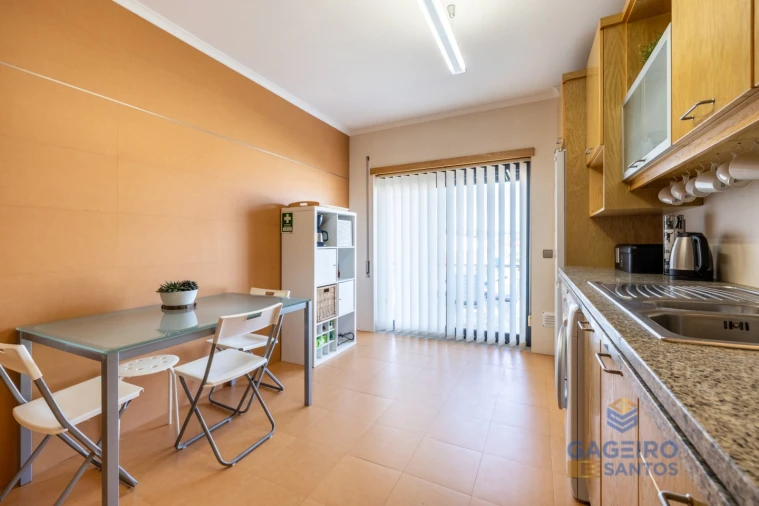 Apartamento T3 para Venda em São Martinho do Porto Foto 9
