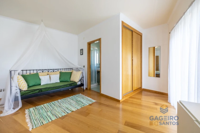 Apartamento T3 para Venda em São Martinho do Porto Foto 19