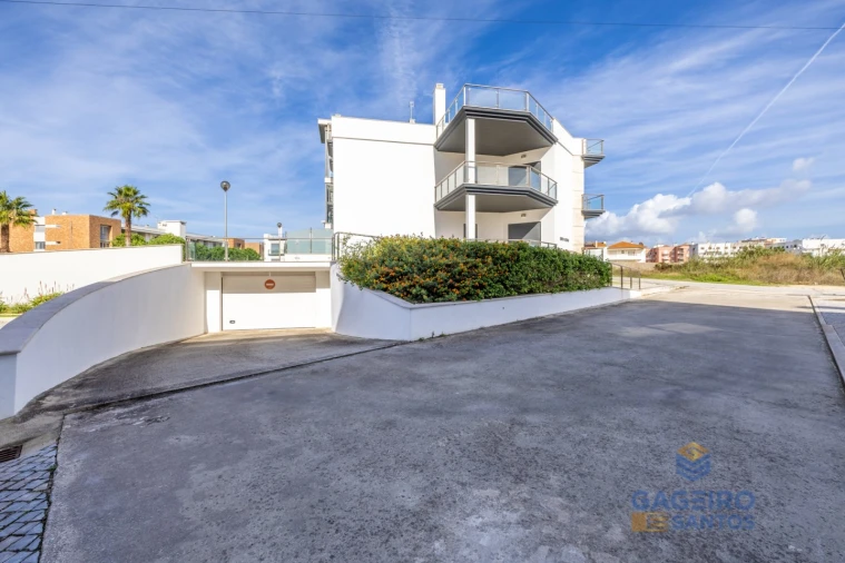 Apartamento T3 para Venda em São Martinho do Porto Foto 52