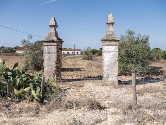 Terreno para Venda em Santa Maria do Castelo e Santiago e Santa Susana Foto 2
