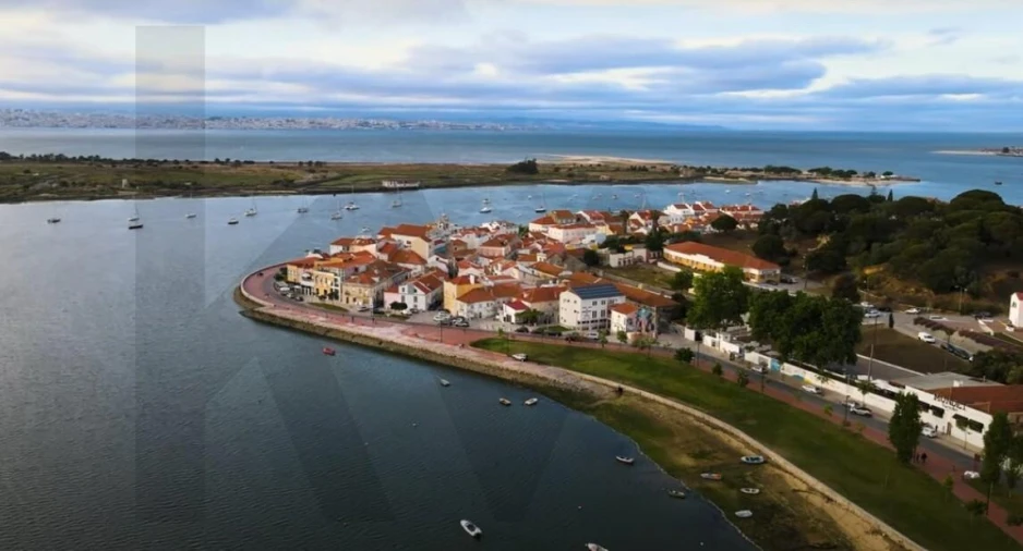 Prédio para Venda em Seixal, Arrentela e Aldeia de Paio Pires Foto 9