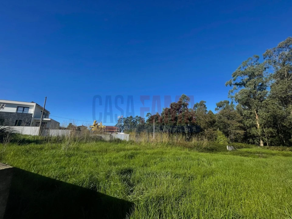 Terreno para Venda em Laundos Foto 2