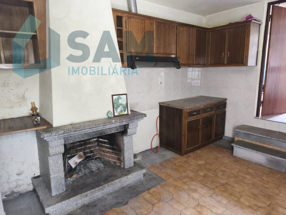 Moradia T3 para Venda em Aguiar da Beira e Coruche Foto 10