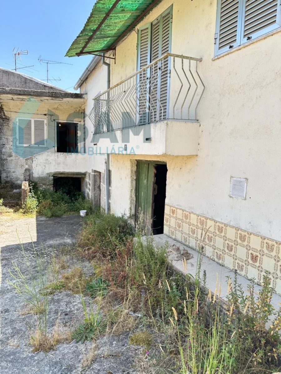 Moradia T3 para Venda em Aguiar da Beira e Coruche Foto 25