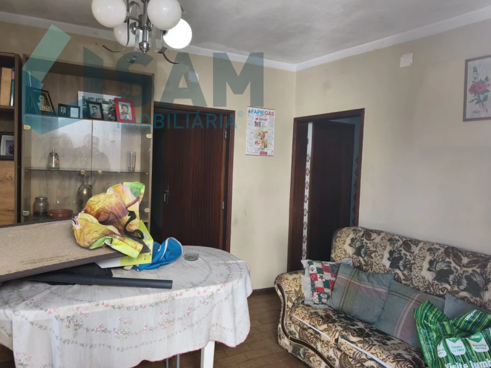 Moradia T3 para Venda em Gois Foto 21